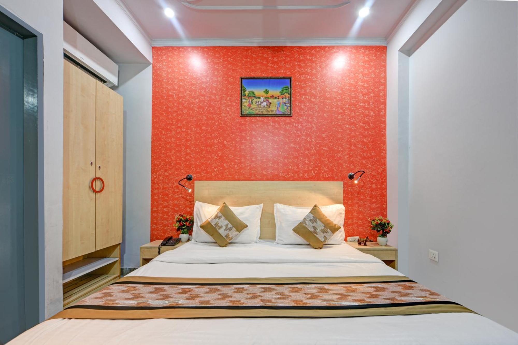Royal Spark Inn1 - Medicity Gurugram, Near Medanta Hospital Gurgaon Exterior foto